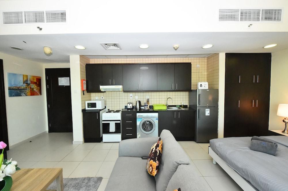 SeaView Studio Royal Oceanic Marina -JMI