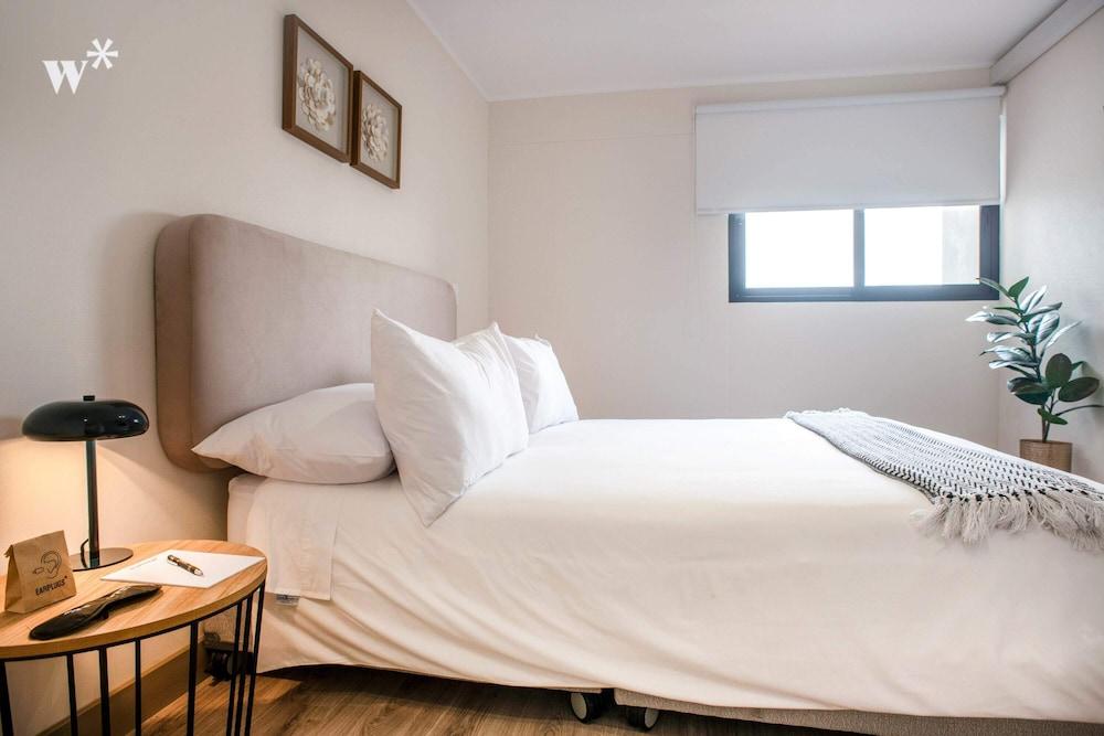 Wynwood Dean Valdivia