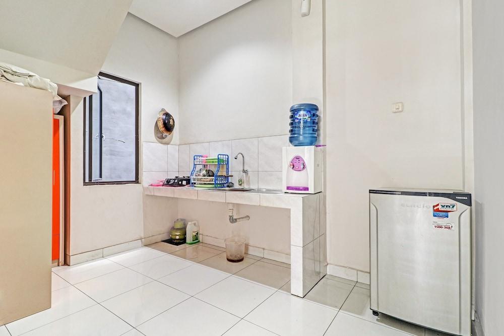 OYO 90452 Pillow Inn