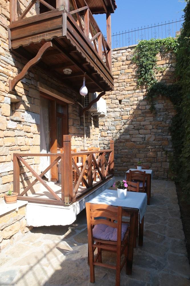 Theia Boutique Hotel