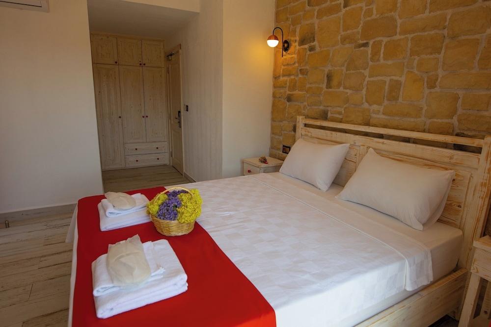 Neo Beach Hotel Cunda