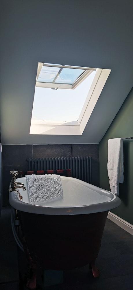 Lairds House Northumberland Ltd