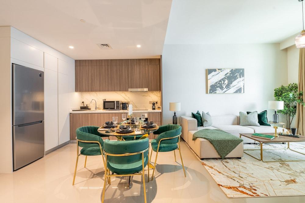 Beach Vista Tower 2 1703