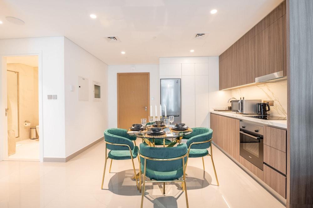 Beach Vista Tower 2 1703