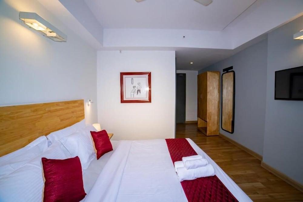 The Urban Stays Hotel