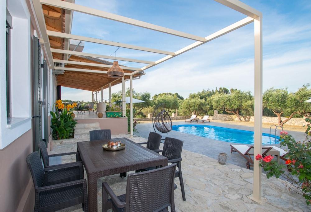 Ariadni di Olivio Villa