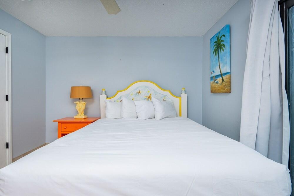 Romar Village 222 2 Bedroom Condo