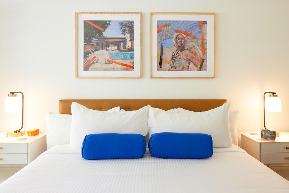 Little Mod Hotel at the University