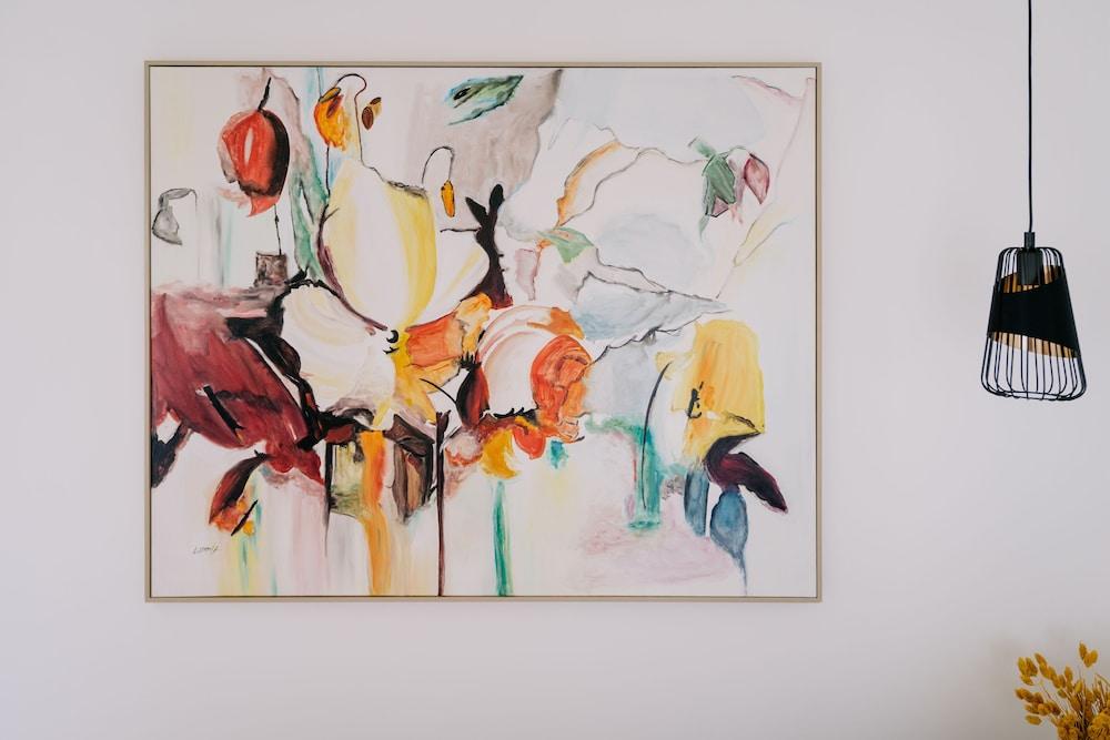 Coliving The VALLEY Portugal with Coworking Space open 24-7