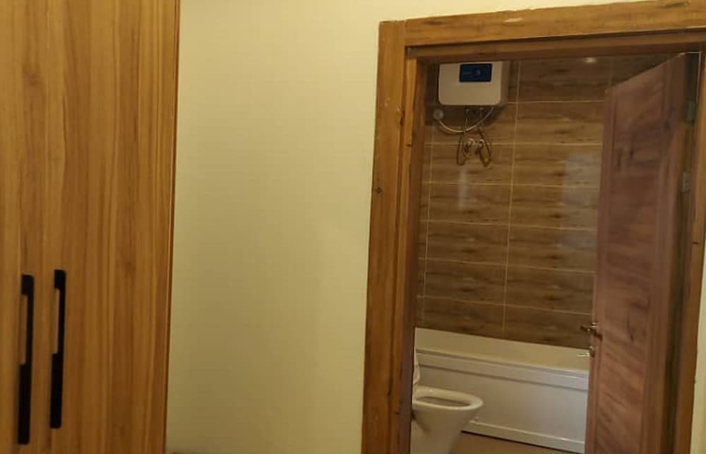 Hassan Sunmonu Court