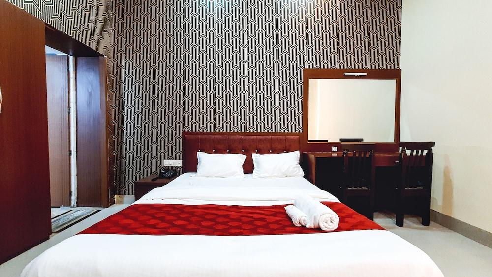 Hotel Rajyashree Palace