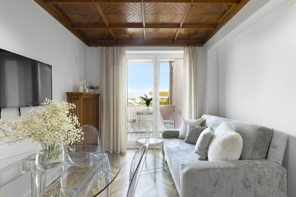 Elite Apartments Center Deluxe