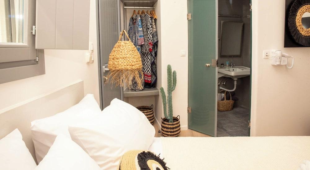 Aidani Luxurious Rooms