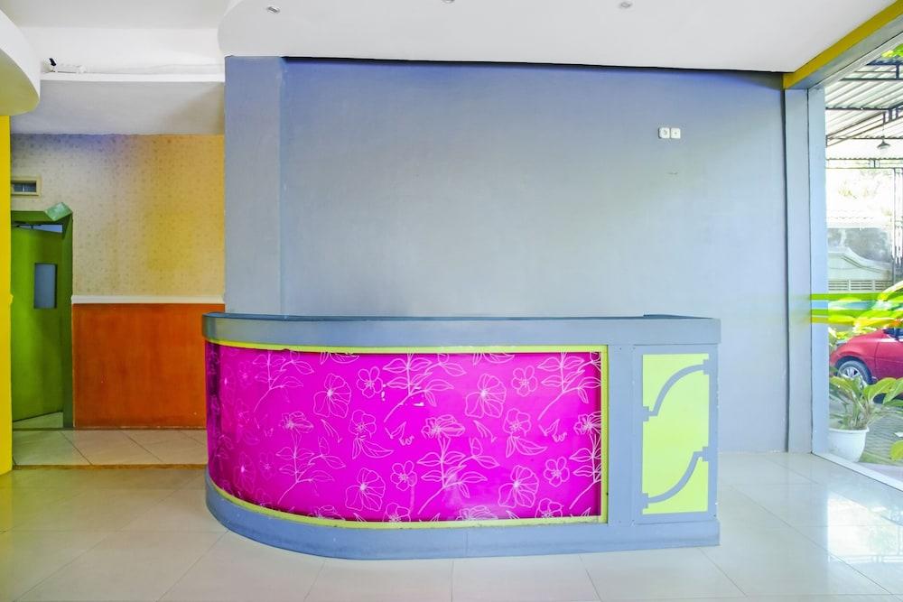 OYO 90863 Omah Kost Syariah