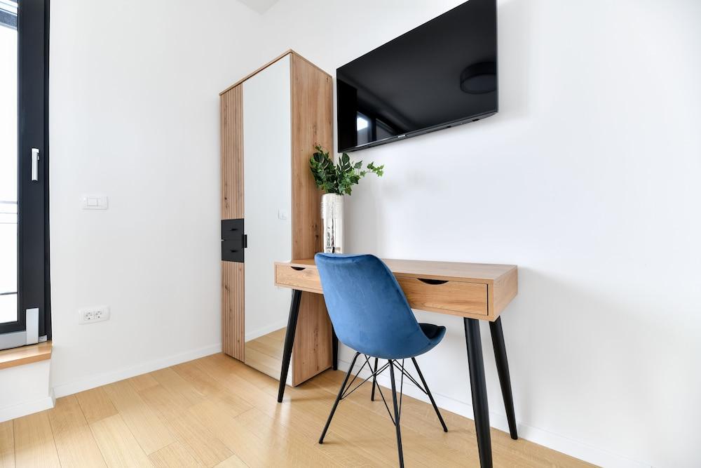 Berin Deluxe Penthouse with jacuzzi