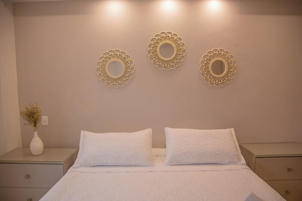 San Diego 974 Suites