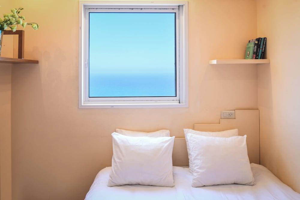 Netanya Panoramic Sea-View 4BR Apartment