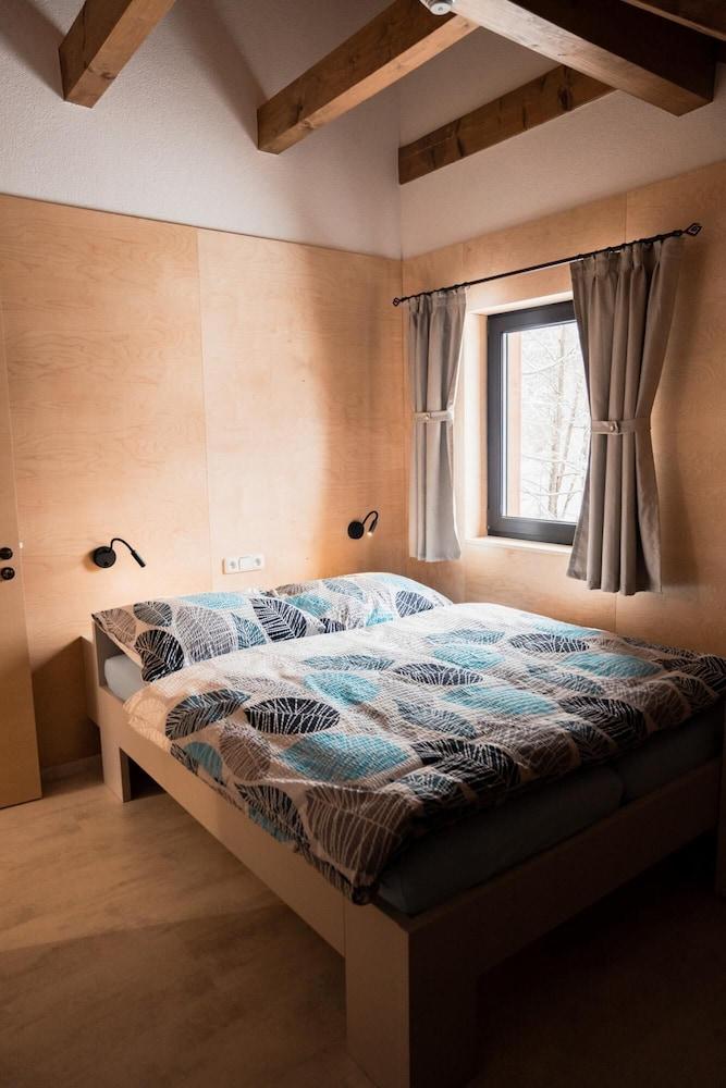 Roubenka Jesen k Mfk080