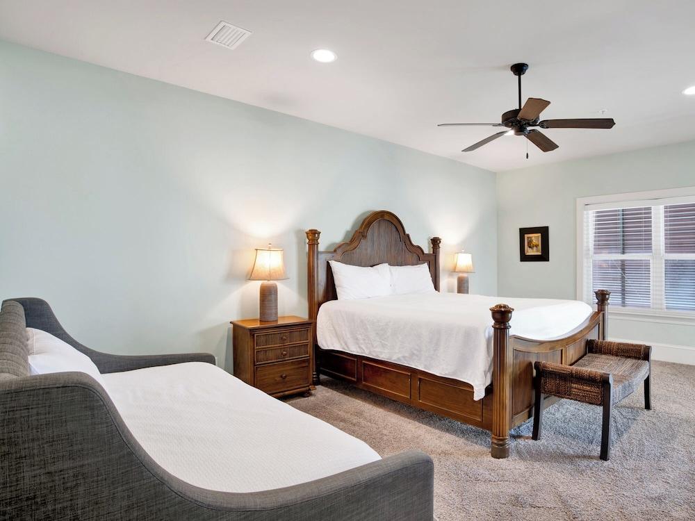 Cottages at Romar - Sea La Vie by Southern Vacation Rentals