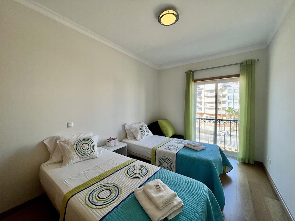 Armação Pêra Typical by Homing