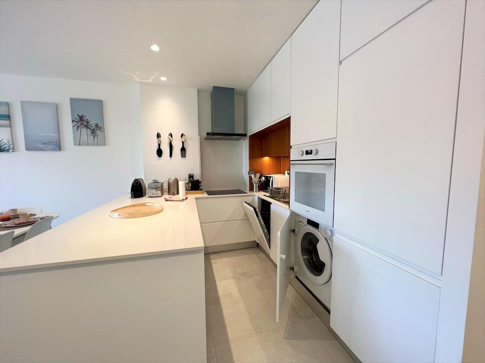 Albufeira Twins 1 With Pool by Homing