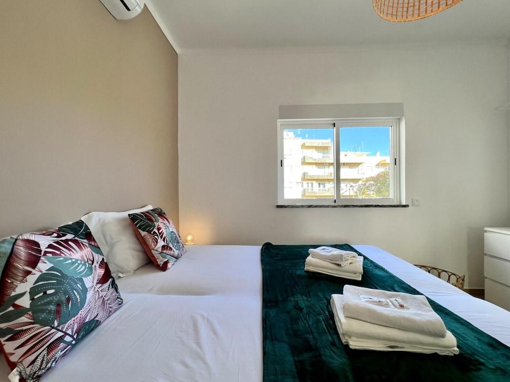 Quarteira Design by Homing