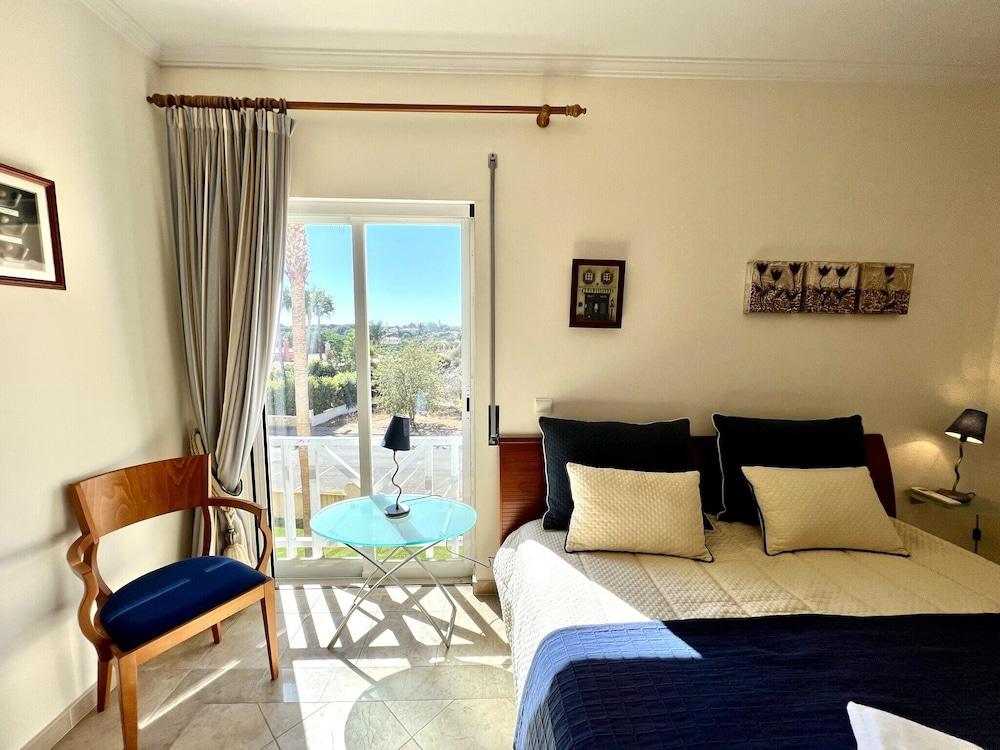 Albufeira Valley 1 With Pool by Homing