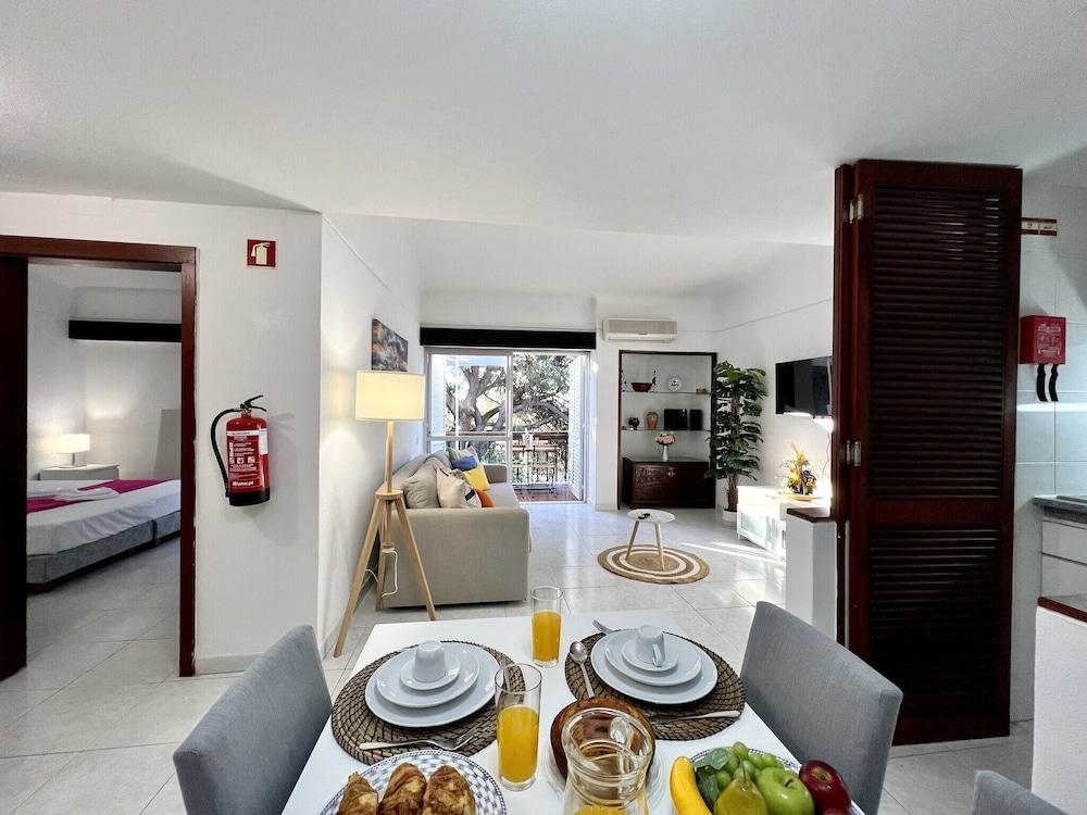 Vilamoura Blue Lagoon With Pool