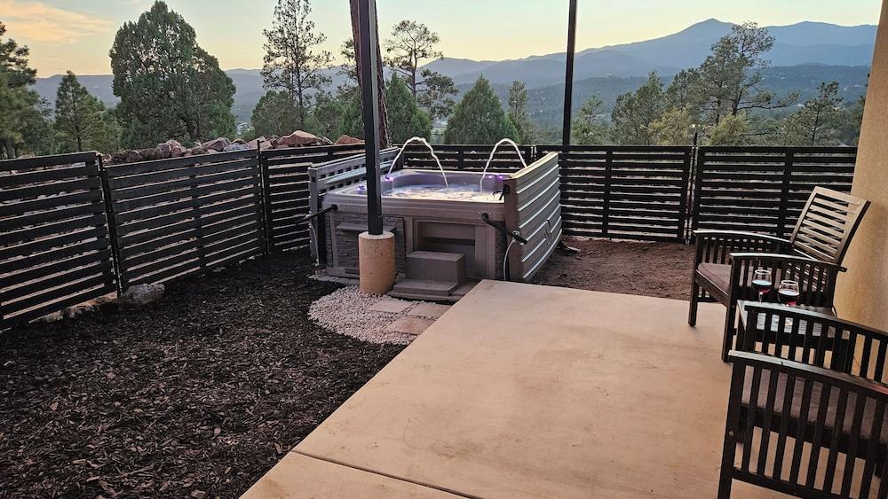 Viewtopia by Ruidoso Vacation Rentals