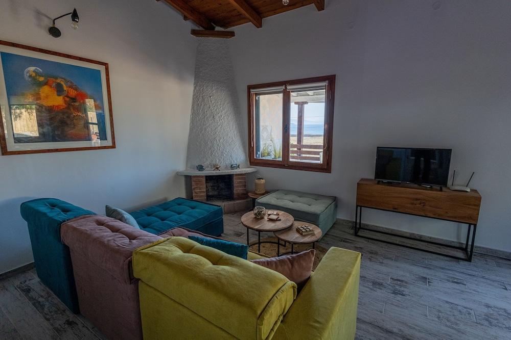 Beachfronthouse in Aegina