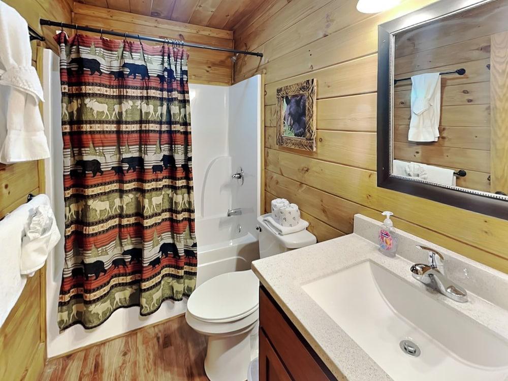 Lasting Impressions by Jackson Mountain Rentals