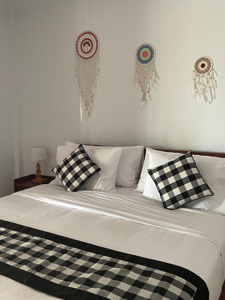 Tinggian Hill Retreat