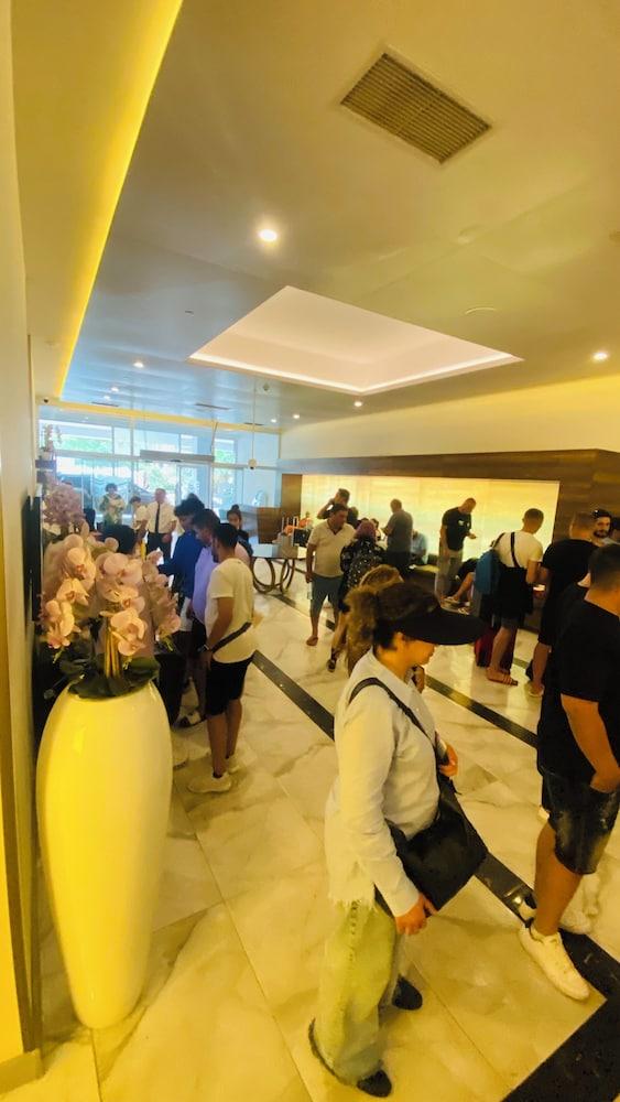 Apartment the Best Batumi City U Mzii