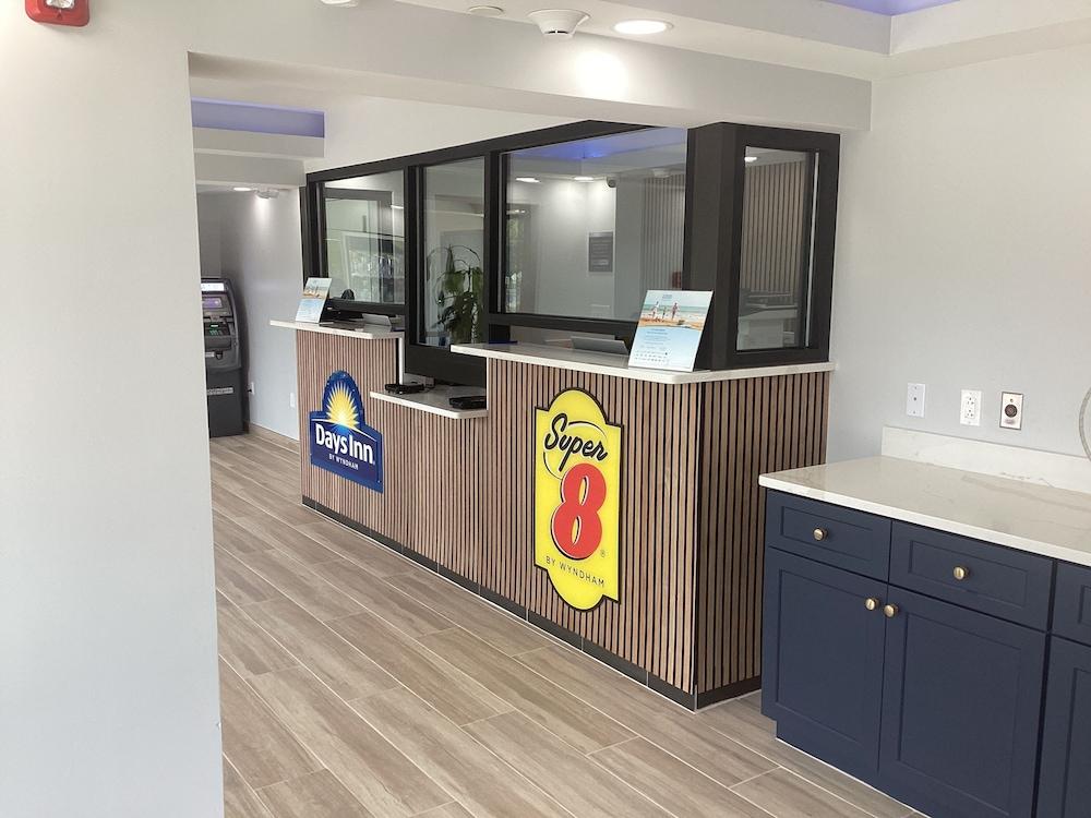 Super 8 By Wyndham Baltimore Northwest