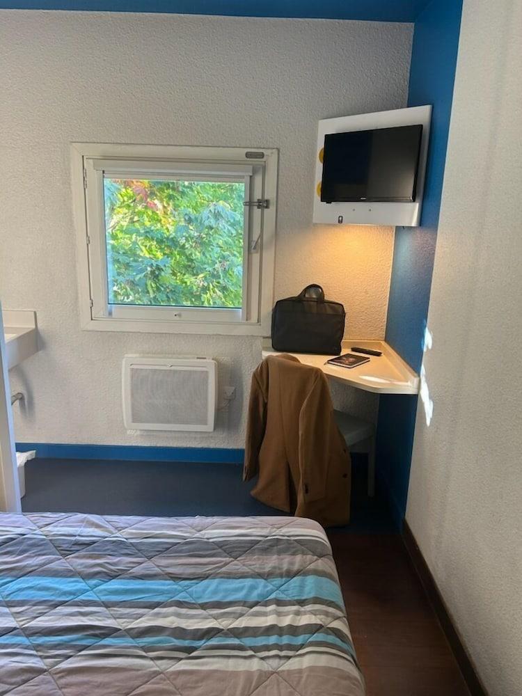 FYL Hôtel  Saint Pol