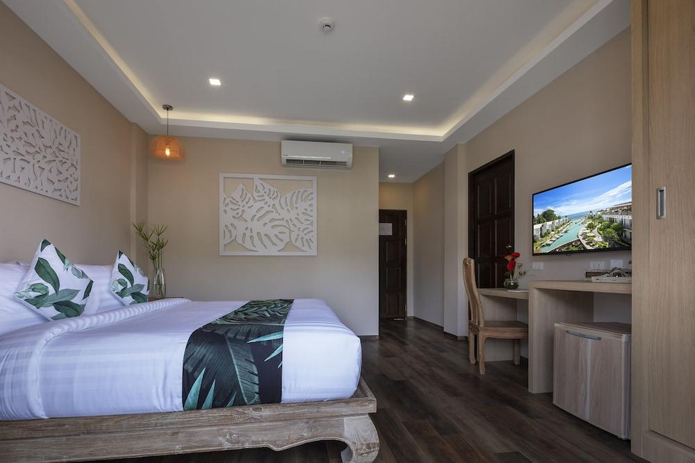 Vannee Golden Sands Beachfront Resort