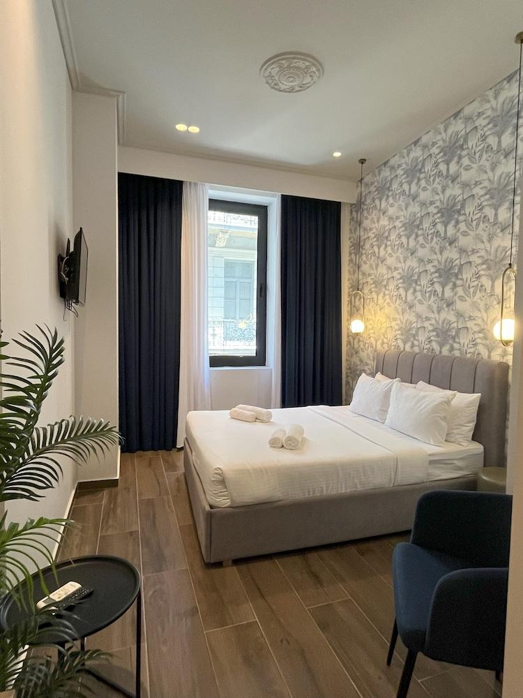 Downtown Suites by Athens Tower