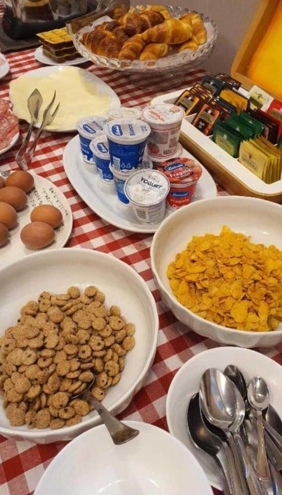 Hotel Laguna Residence