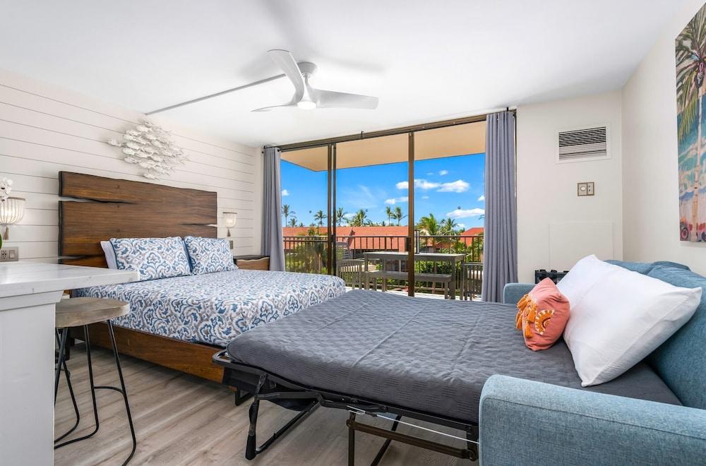 Chic & Elegant Oceanfront Vistas