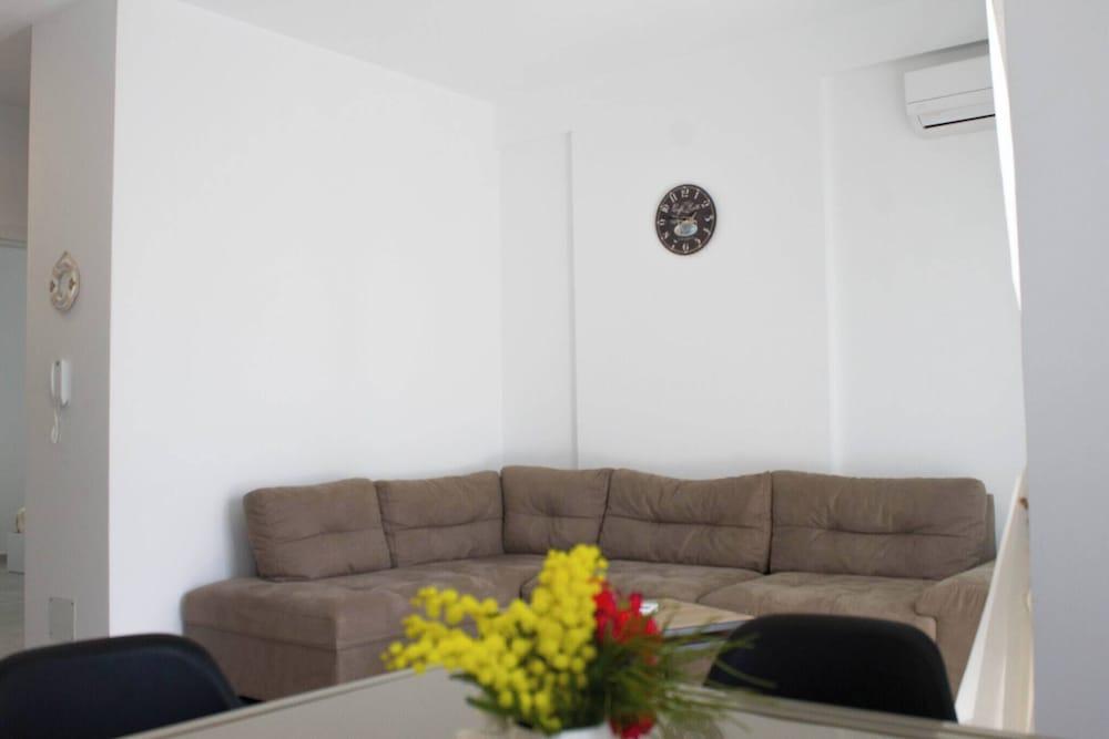 Perla Apartment Lalez Bay