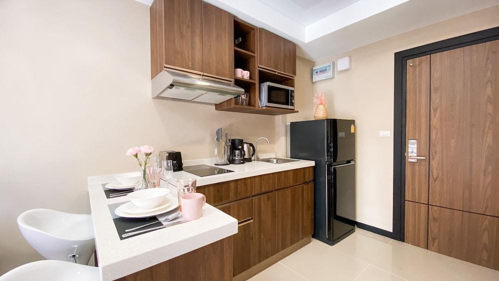 Naiharn Sea Condominium P210