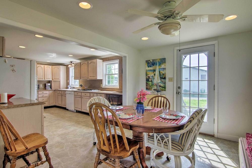 Charming Painter Home w/ Chesapeake Bay Views