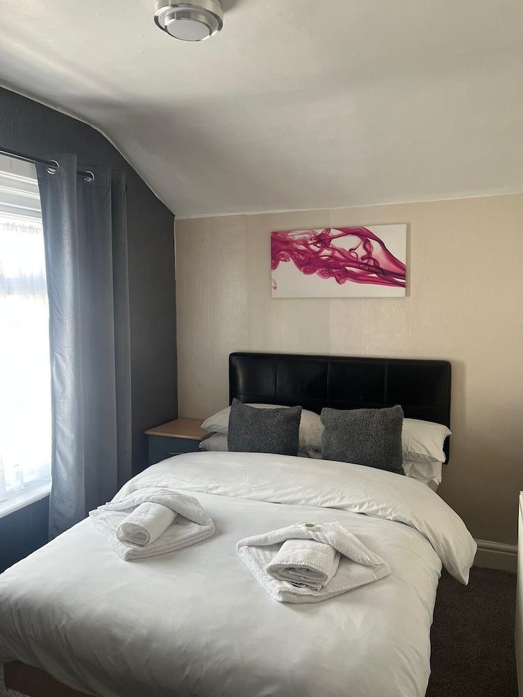 Stay At 22 Glen Allan Hotel