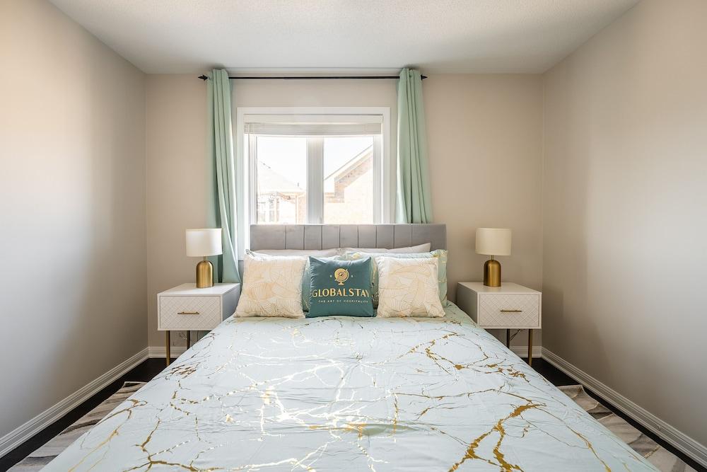 GLOBALSTAY Modern 3 BD House in Brampton
