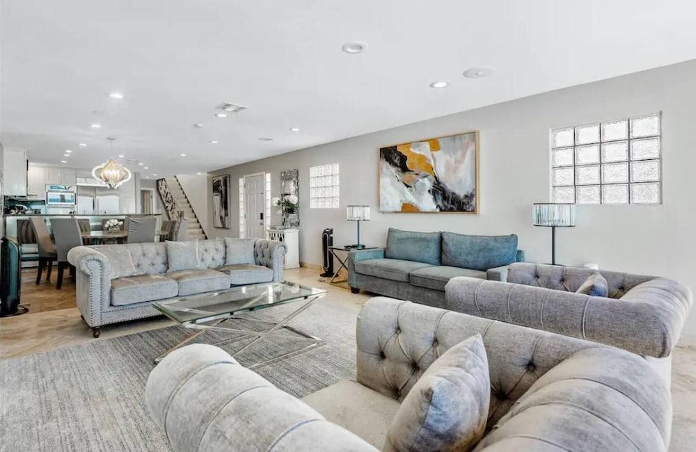 Beachfront Malibu Home With Private Beach Access