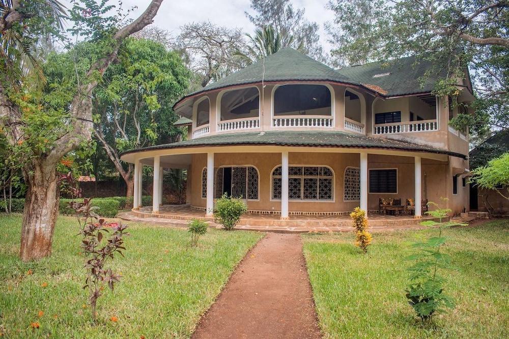 Kijani Cottages Diani