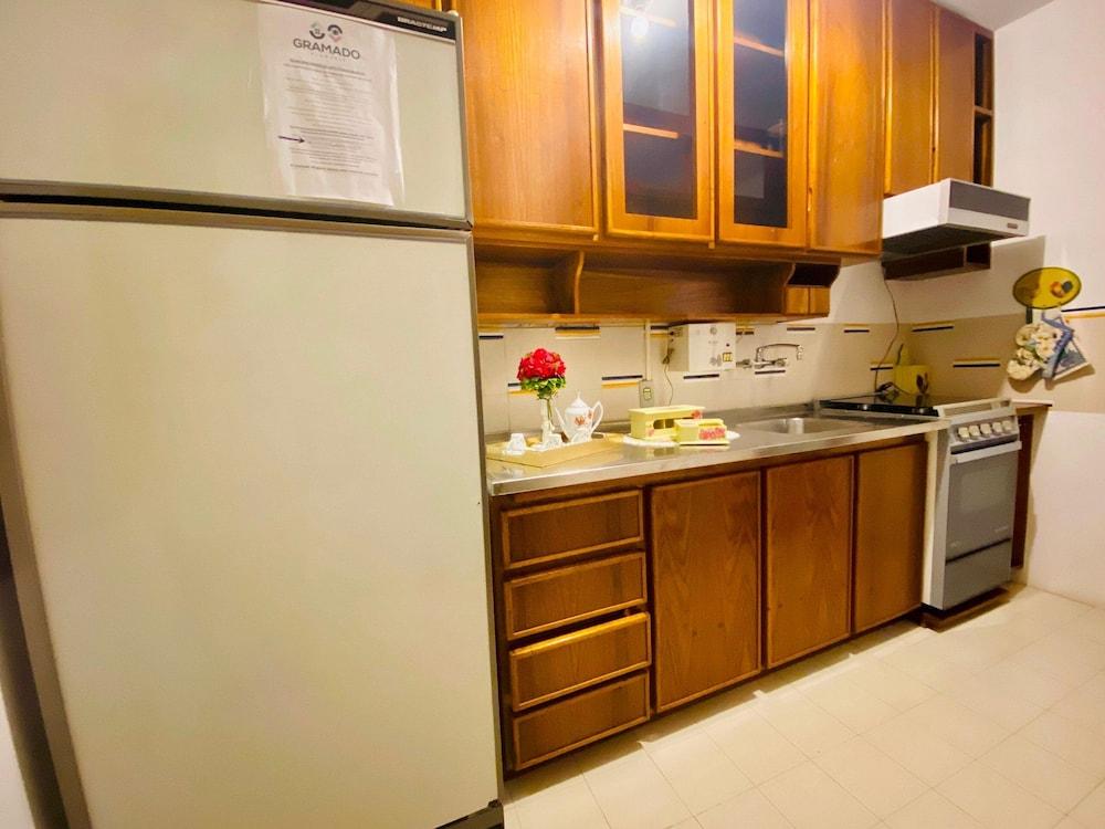 EXCELENTE OPÇAO - 03 quadras RUA COBERTA