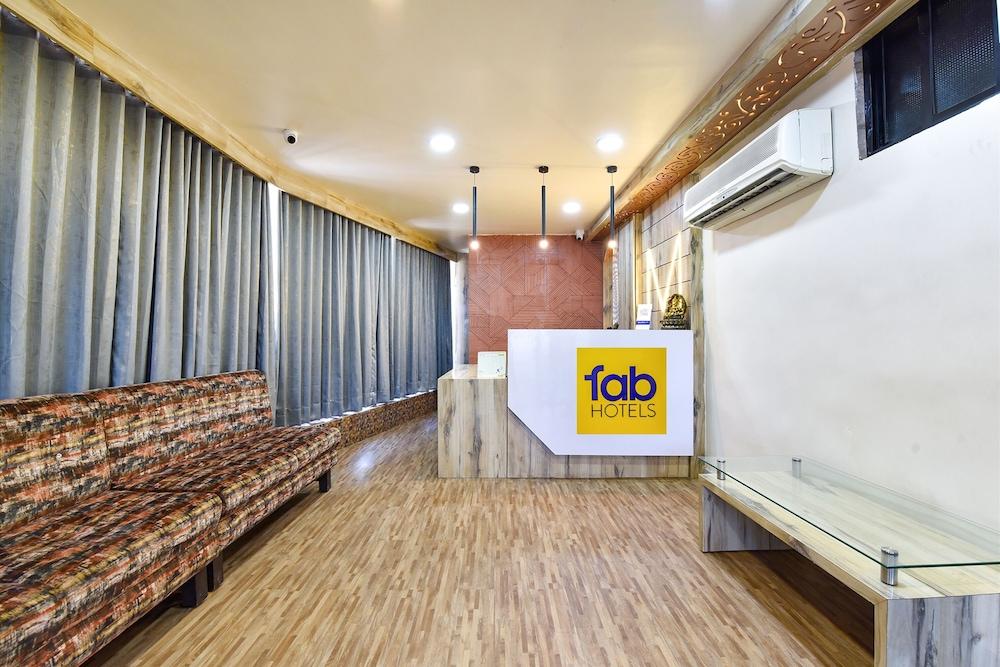 Fabhotel Max Inn