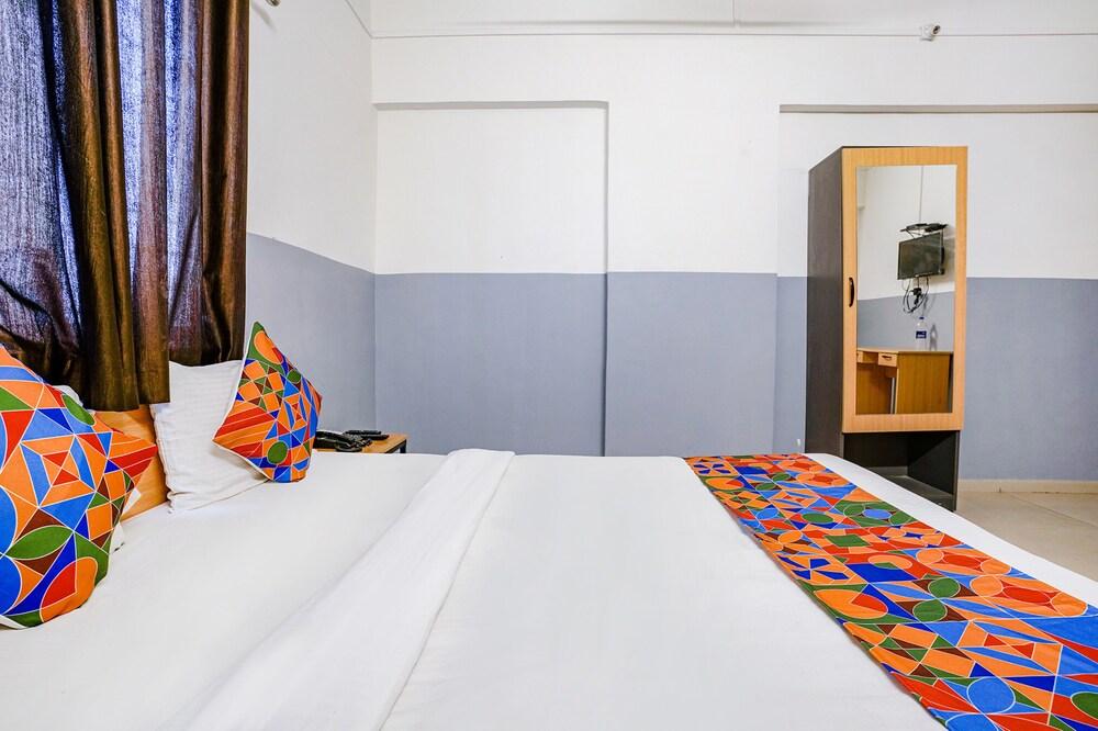 Fabhotel Bhakti Sankul