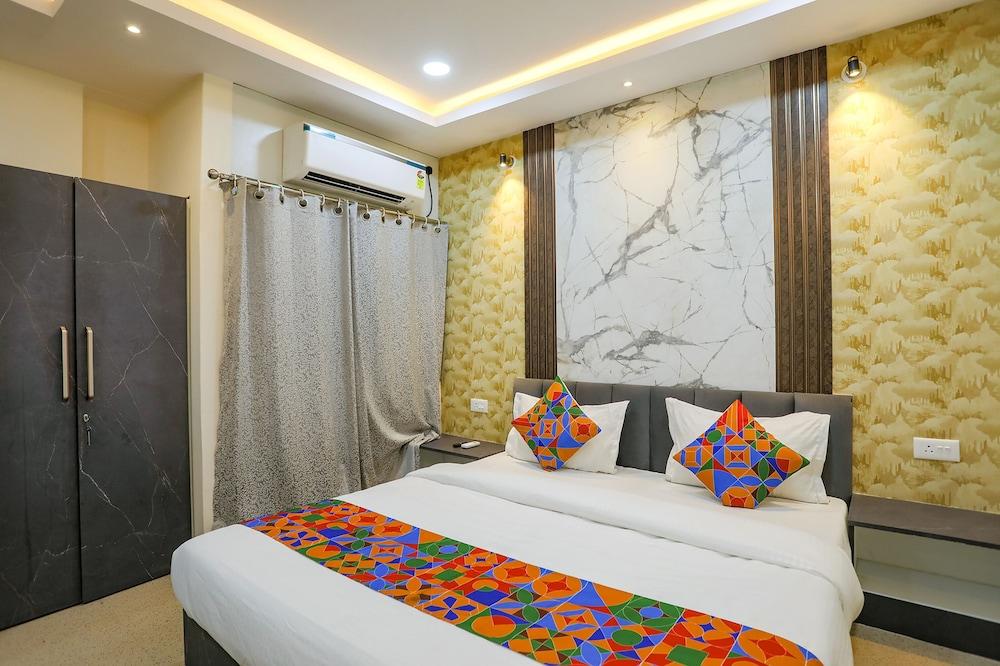 FabHotel Namaste Kashi